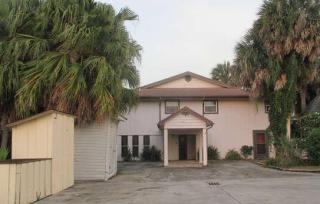 1027 Pine Way, Okeechobee, FL 34974-8617