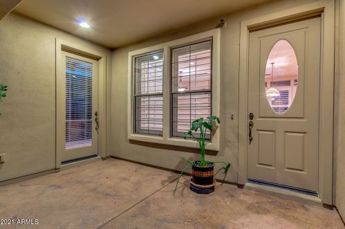 733 Fieldstone Pl, Chandler, AZ 85249-3675