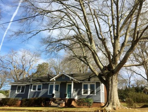 6 Blue Ridge Dr, Liberty SC  29657-1002 exterior