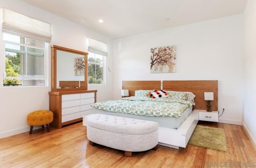 6962 Feldspar Pl, Carlsbad CA  92009-5212 exterior