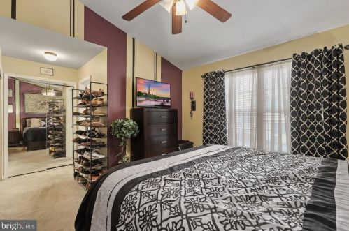 5344 Satterfield Dr, Woodbridge VA  22193-3408 exterior