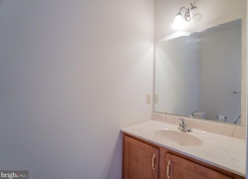 2054 Canyon Creek Rd, Gilbertsville PA  19525-7000 exterior