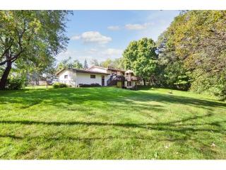 705 Creek Dr, Champlin, MN 55316-1526