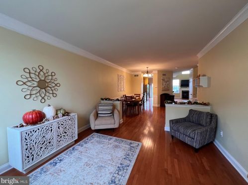 6097 Valley Forge Dr, Coopersburg, PA 18036-8806