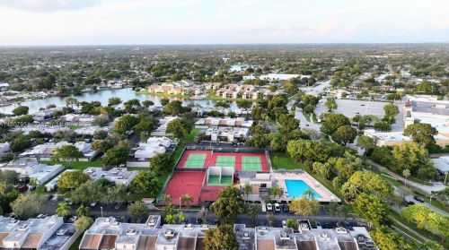 11256 14th Ct, Hollywood FL  33026-2628 exterior