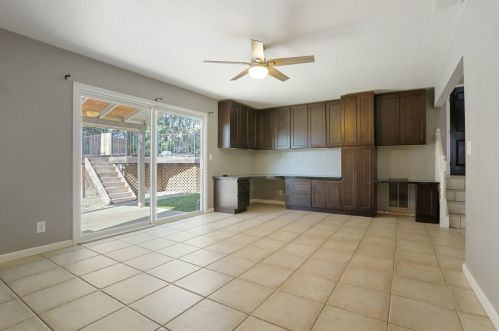 696 Tahoe St, Manteca CA  95337-6853 exterior