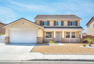 12361 Deborah Dr, Victorville, CA 92392-4860