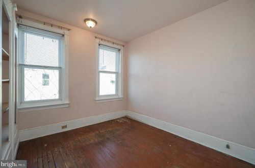 5247 Locust St, Philadelphia PA  19139-4020 exterior