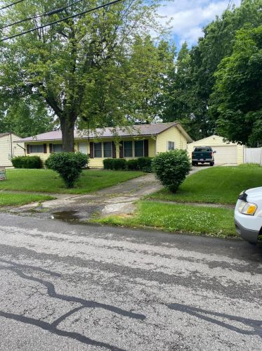 977 Fairwood Ave, Marion, OH 43302-1873