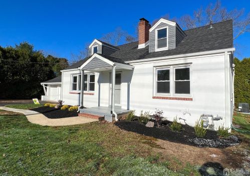 227 Dunhams Corner Rd, East Brunswick NJ  08816-3415 exterior