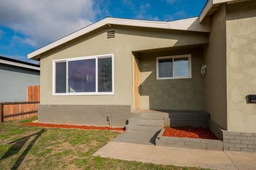 3717 Ashford St, San Diego CA 92111-3448 exterior