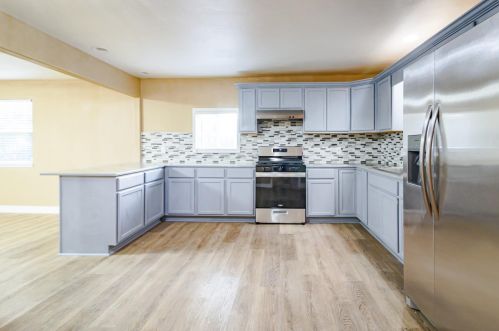 1731 Connie Way, Modesto CA  95354-4216 exterior
