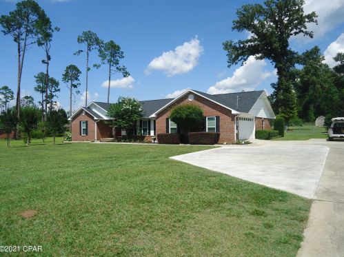 3354 Caverns Rd, Marianna, FL 32446-1845