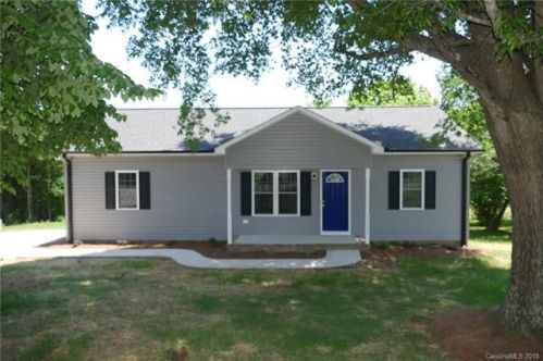 11111 Graybark Rd, Midland, NC 28107-7702