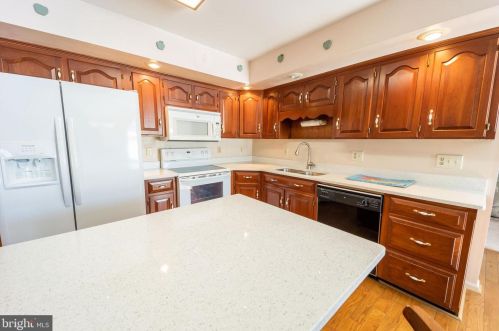 20 Gideon Ln, Falling Waters WV exterior