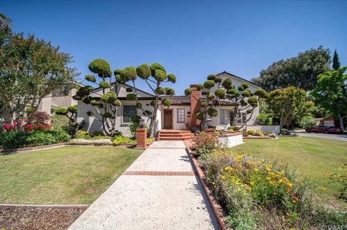 5423 Harvey Way, Long Beach, CA 90808-1433