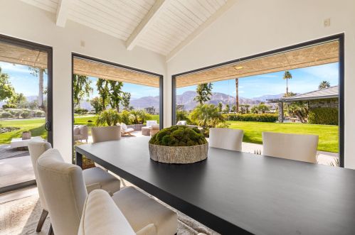 7 Mayfair Dr, Rancho Mirage CA  92270-2586 exterior