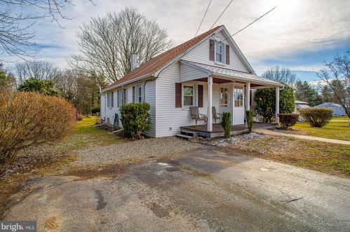 385 Zynn Rd, Downingtown PA  19335-1146 exterior