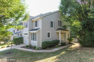 1300 Park Garden Ln, Herndon, VA 20194-1985