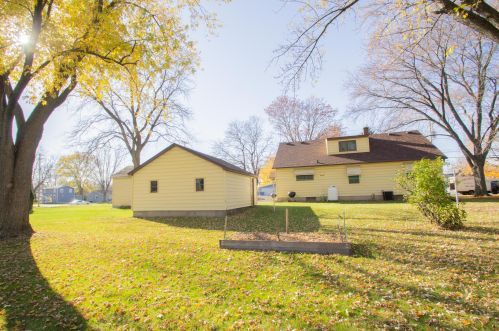 805 Water St, Watertown, WI 53098-1819
