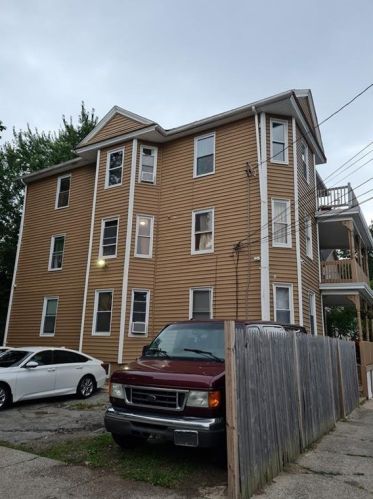 150 Gallup St, Providence, RI 02905-1805