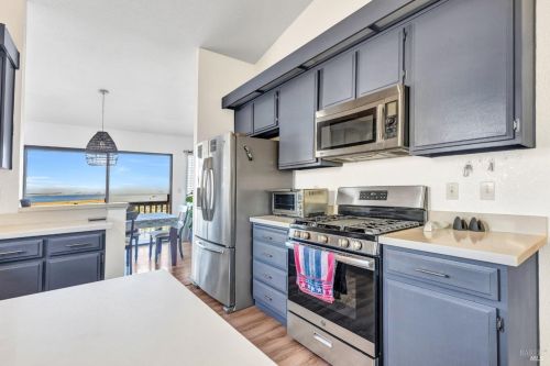 301 Rosemarie Pl, West Pittsburg CA  94565-6705 exterior