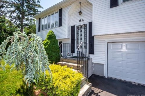 64 Hotchkiss Dr, Bristol, CT 06010-9111