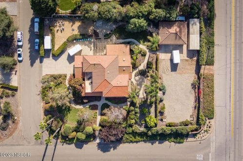 2114 Fallen Leaf Dr, Santa Maria CA  93455-5733 exterior