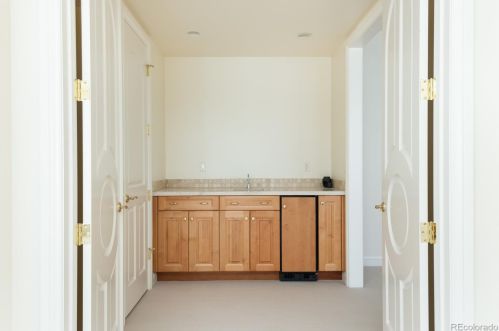 453 Cook St, Denver CO  80206-4424 exterior