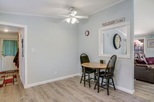 22 Great Brook Dr, Belmont NH  03220-4403 exterior