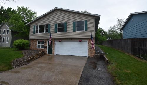 724 8th St, Hastings MN  55033-2363 exterior