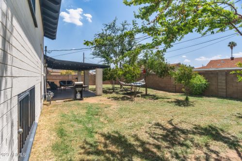 4427 Citrus Way, Glendale AZ 85305-2524 exterior