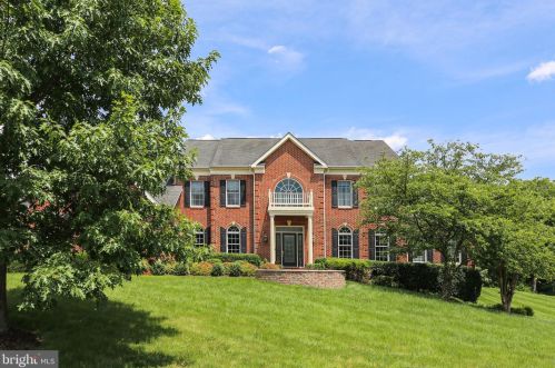 17674 Tobermory Pl, Leesburg VA  20175-7052 exterior