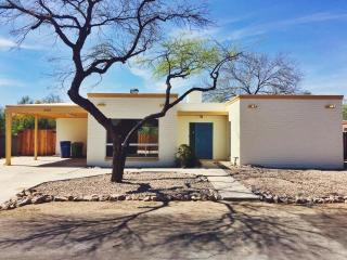 2015 Tucker Dr, Tucson AZ  85716-3078 exterior