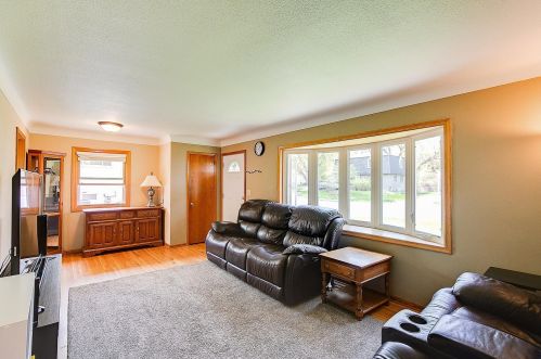 6950 Claude Ave, South Saint Paul, MN 55076-2114