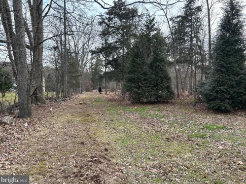 2120 Hudnut Rd, Collegeville PA  19473-2022 exterior