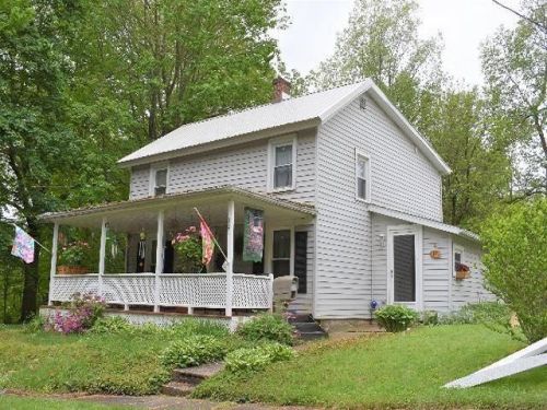 121 Federal Pl, Jamestown, NY 14701-2009