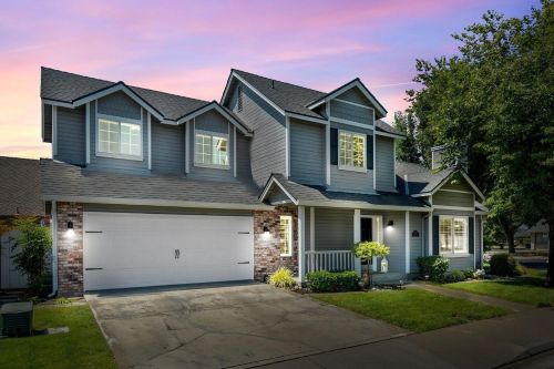 2800 Belharbour Dr, Modesto CA  95355-9201 exterior