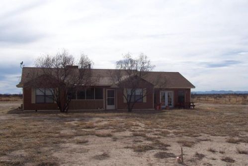 1525 Blue Darter Ln, Willcox, AZ 85643-3093