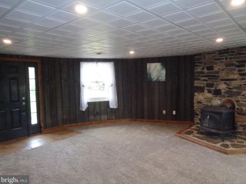 570 Zion Rd, Carlisle PA  17015-7111 exterior