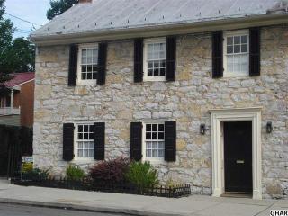 219 Louther St, Carlisle PA  17013-2528 exterior