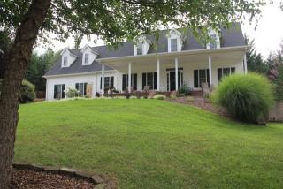 1423 Walnut Grove Rd, Jonesborough, TN 37659-7410