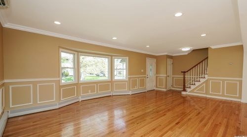 2092 Skipper Ct, North Bellmore NY  11710-3011 exterior