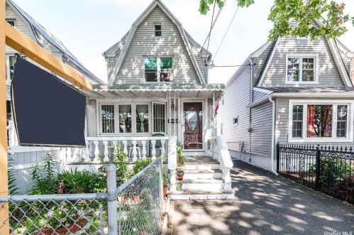 130-27 Lefferts Blvd, Jamaica, NY 11420-1315