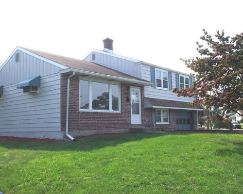 1002 Vauclain Ave, Woodlyn, PA 19094-1214