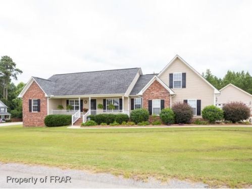 119 Sandspur Ct, Raeford, NC 28376-5580