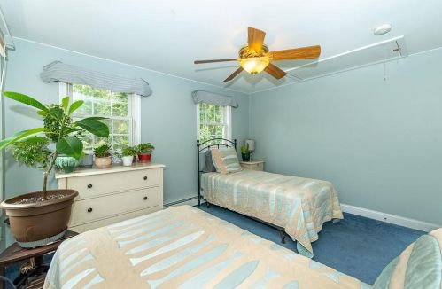 15 Chabot St, Somersworth NH  03878-1302 exterior