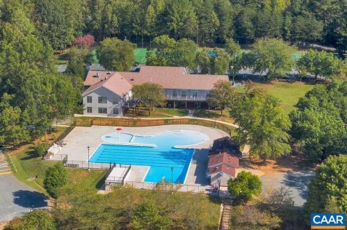 294 Jefferson Dr, Bybee VA  22963-2606 exterior