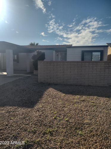 4112 106th Dr, Phoenix, AZ 85037-5847