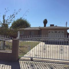 3129 Center St, Bakersfield, CA 93306-5401